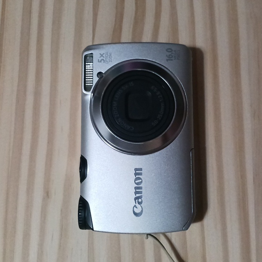 Canon PowerShot A3300IS Digital Camera 16.0MP 5X Zoom